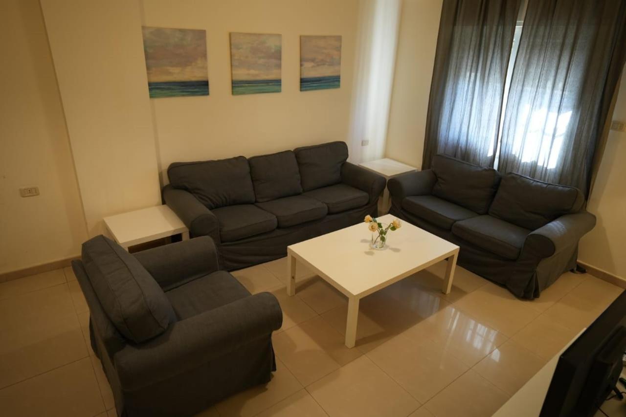 Arman Hotel Amman Esterno foto